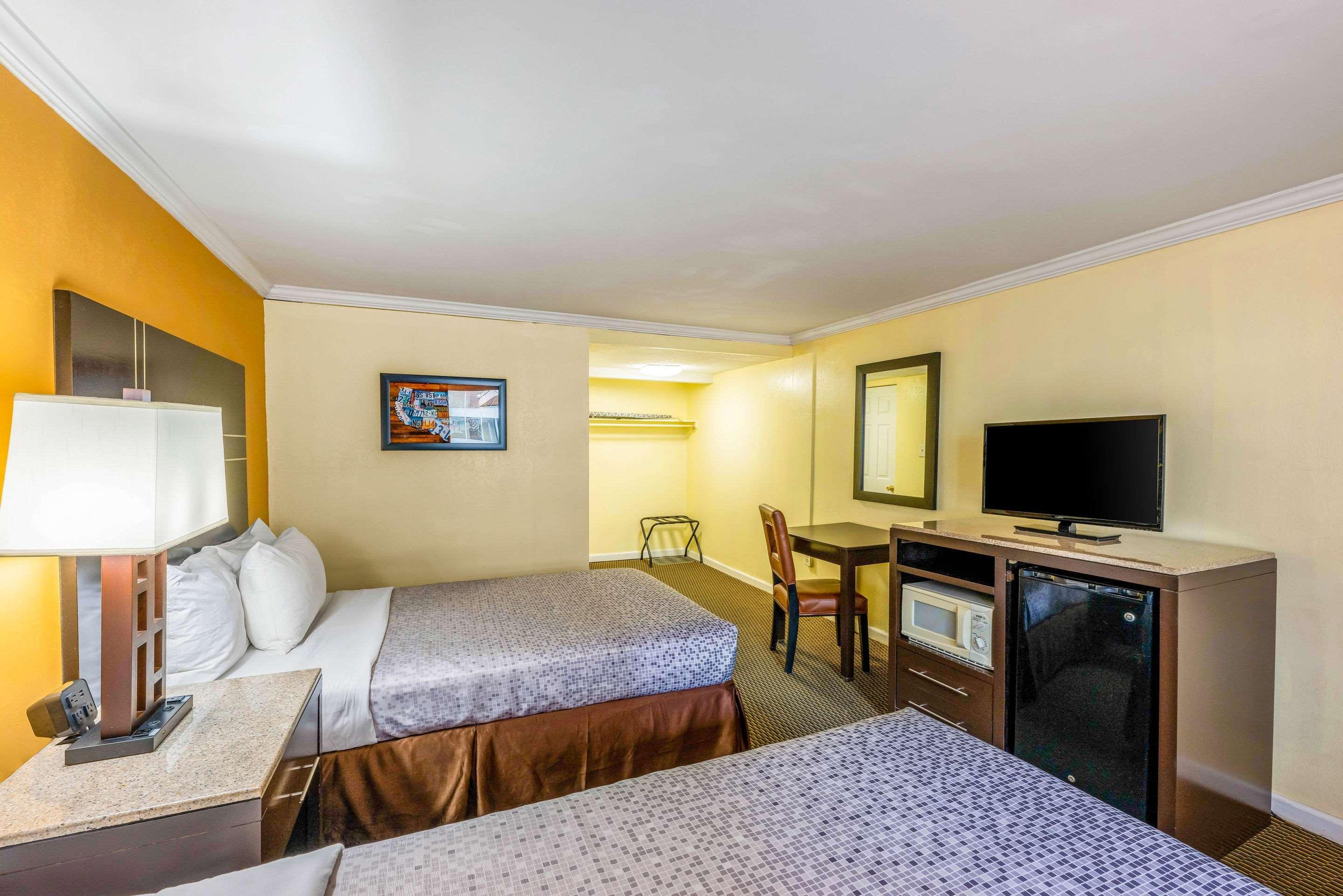 Econo Lodge Beach And Boardwalk Atlantic City Kültér fotó